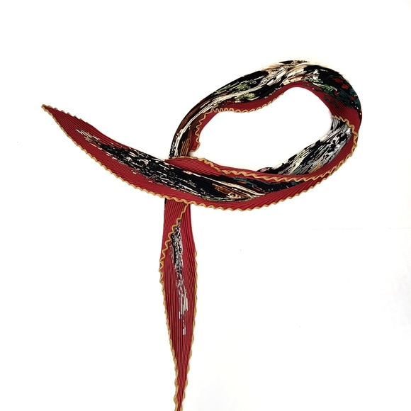 EUC Rare Hermès Plisse Silk Scarf - Picture 6 of 7